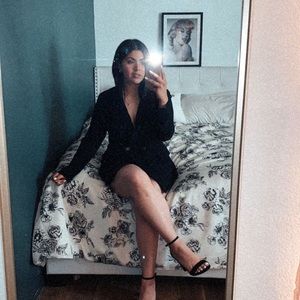 Meet your Posher, Samantha